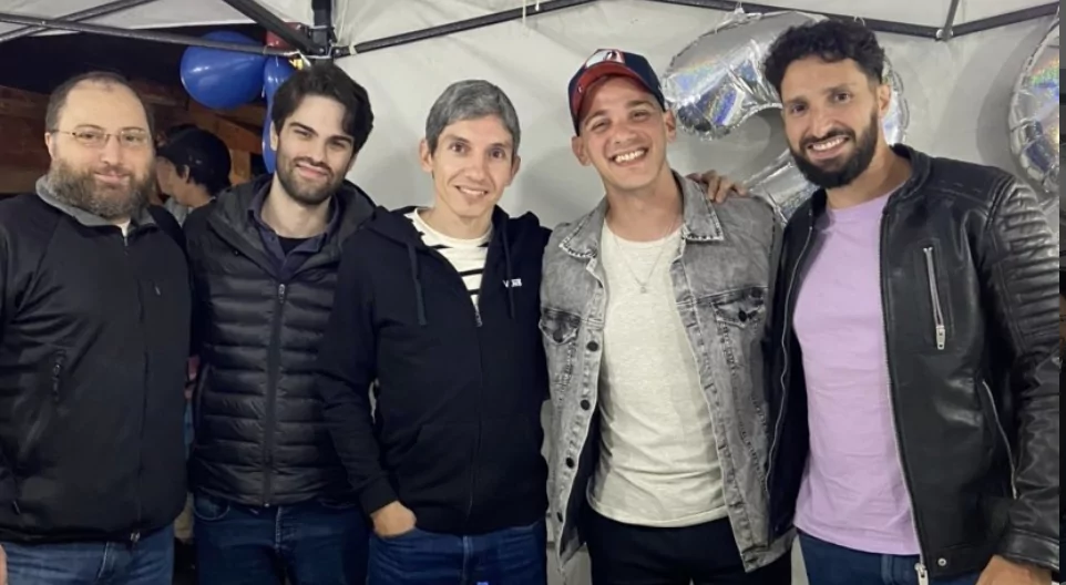 1__efWPGG3f0hXsvwhwtsFYA